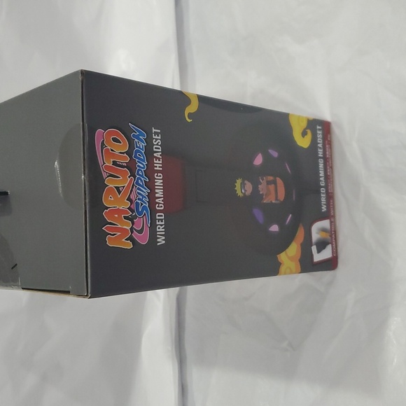 Naruto Shippuden wired Glowing LED gaming headset with fold down microphone new - Picture 9 of 11
